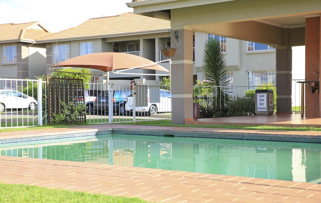 African Eagle Apartments Witfield Room photo